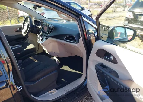 2023 Chrysler Voyager Lx z USA, uszkodzony, nr VIN 2C4RC1CG3PR531836